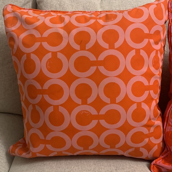 Coach Pillow Cases 17 x 17 Used Orange - Picture 6 of 12